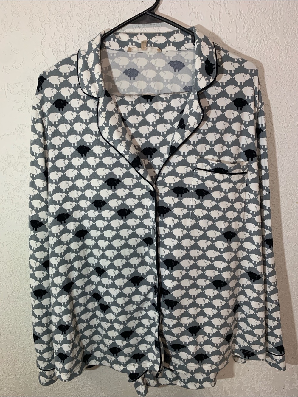 Women's Grey Sheep-Print Pajama Set Relaxed Sleep Shirt
